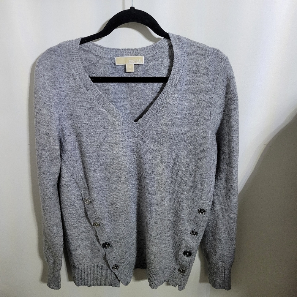 Michael Kors Light Gray V-Neck Button-Accent Women's Sweater, Size M